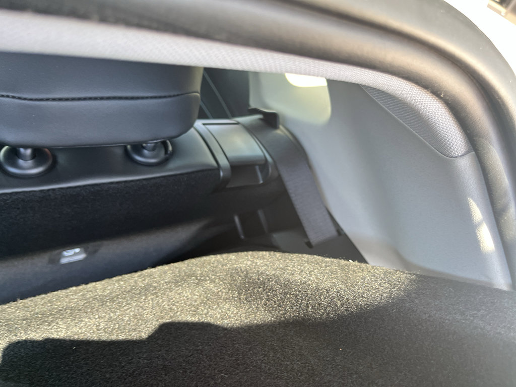 Used 2025 Hyundai Kona Limited AWD/4WD image 38