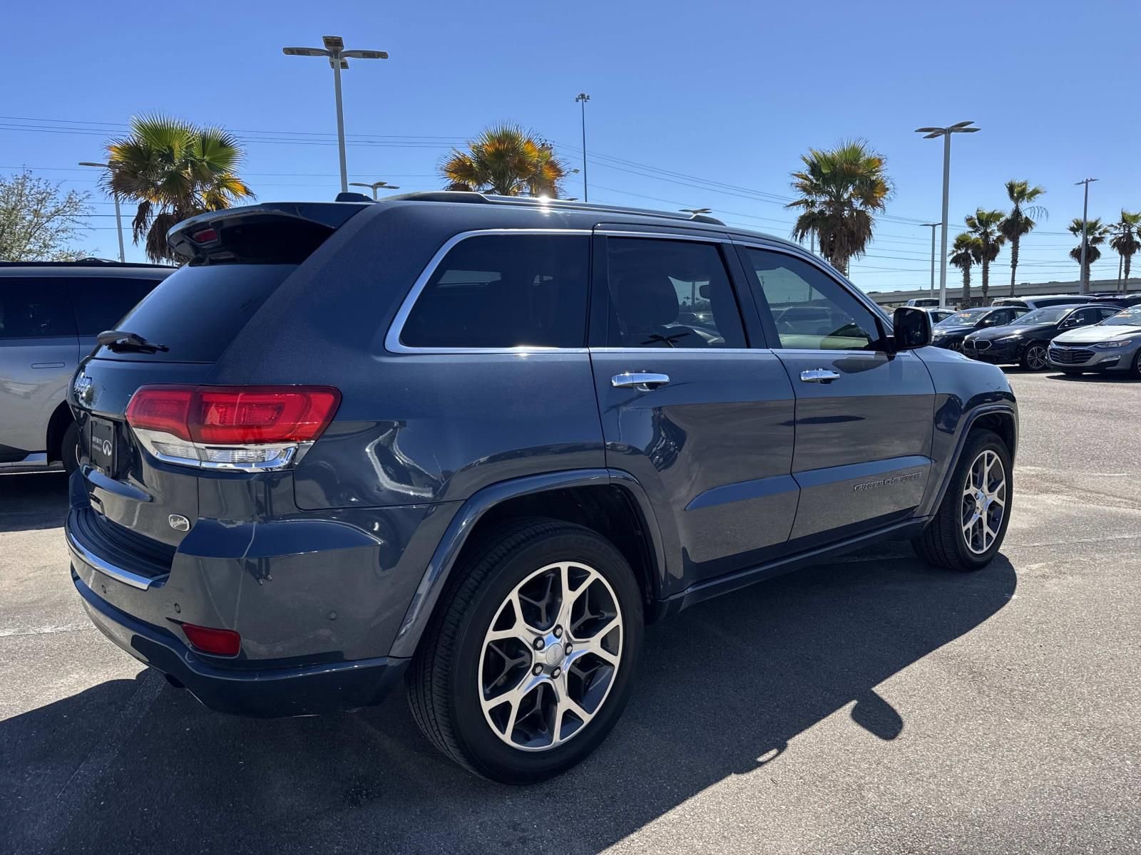 Used 2019 Jeep Grand Cherokee Overland image 5