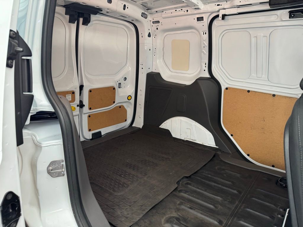 Used 2022 Ford Transit Connect XLT image 32