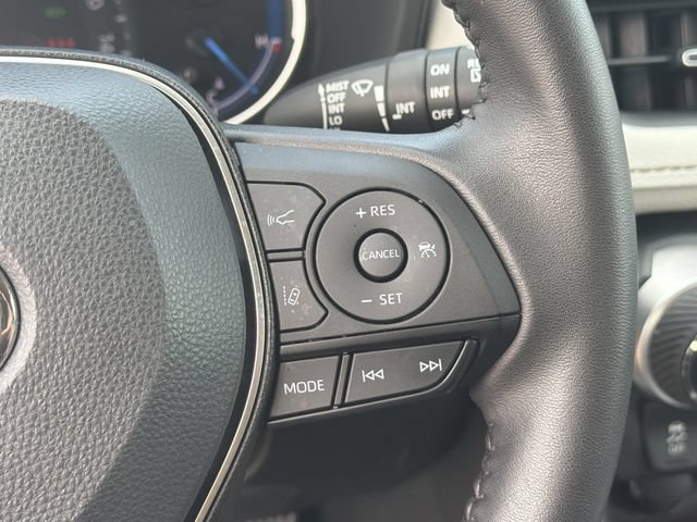 Used 2022 Toyota RAV4 Limited AWD/4WD image 28