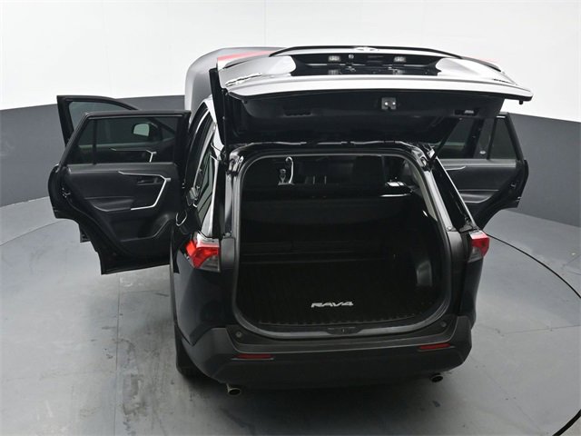 Used 2022 Toyota RAV4 LE image 43