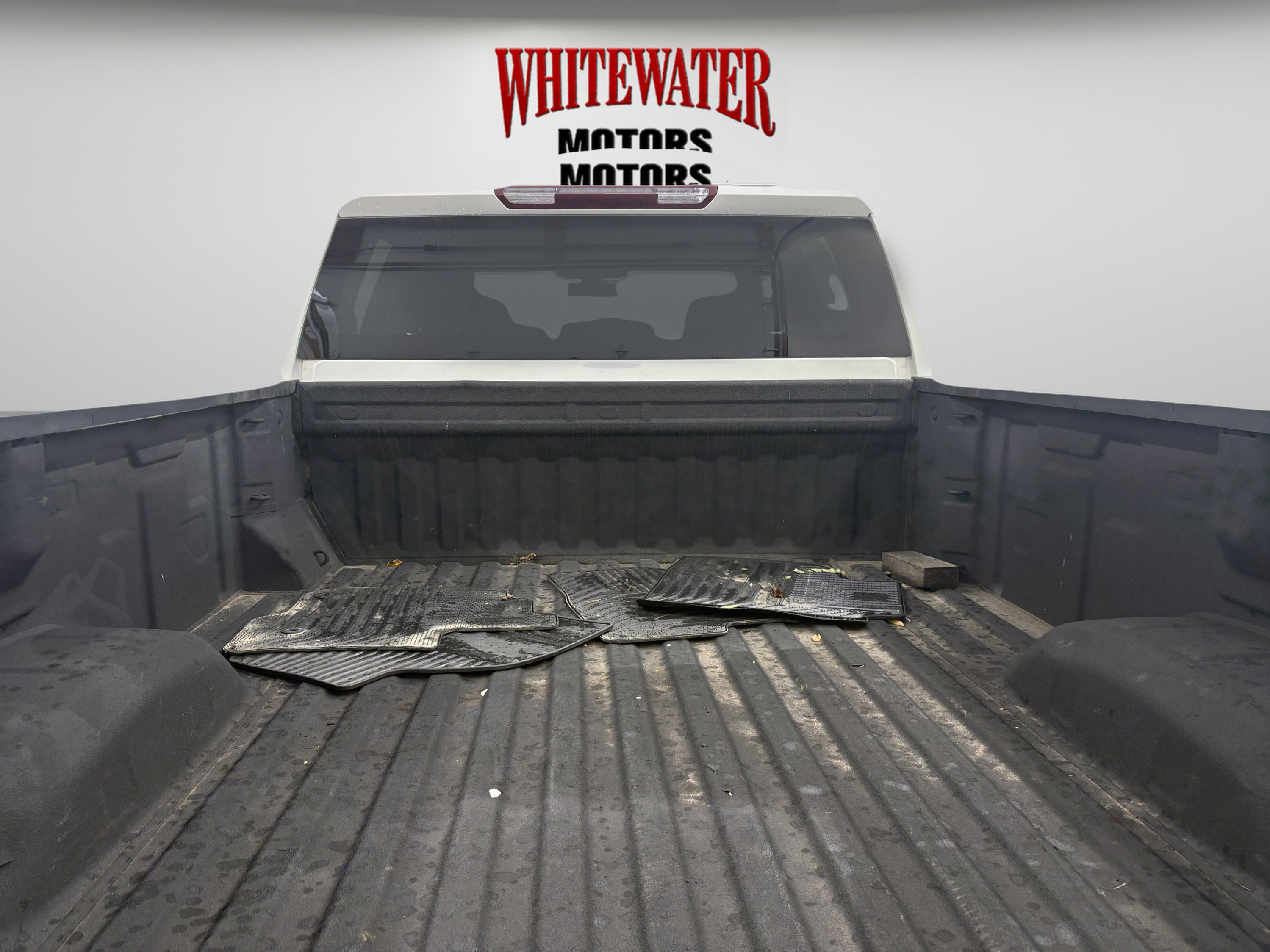 Used 2023 Chevrolet Silverado 2500 Custom w/ Custom Convenience Package AWD/4WD image 9
