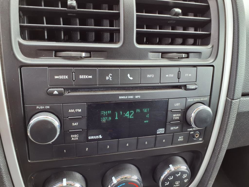 Used 2011 Dodge Caliber Mainstreet image 21