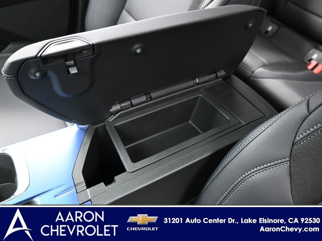 New 2026 Chevrolet Equinox EV LT image 31