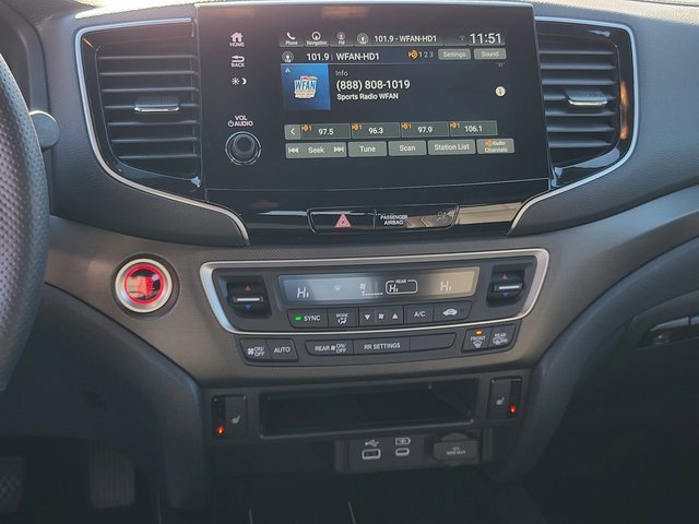 Certified 2025 Honda Passport TrailSport image 17