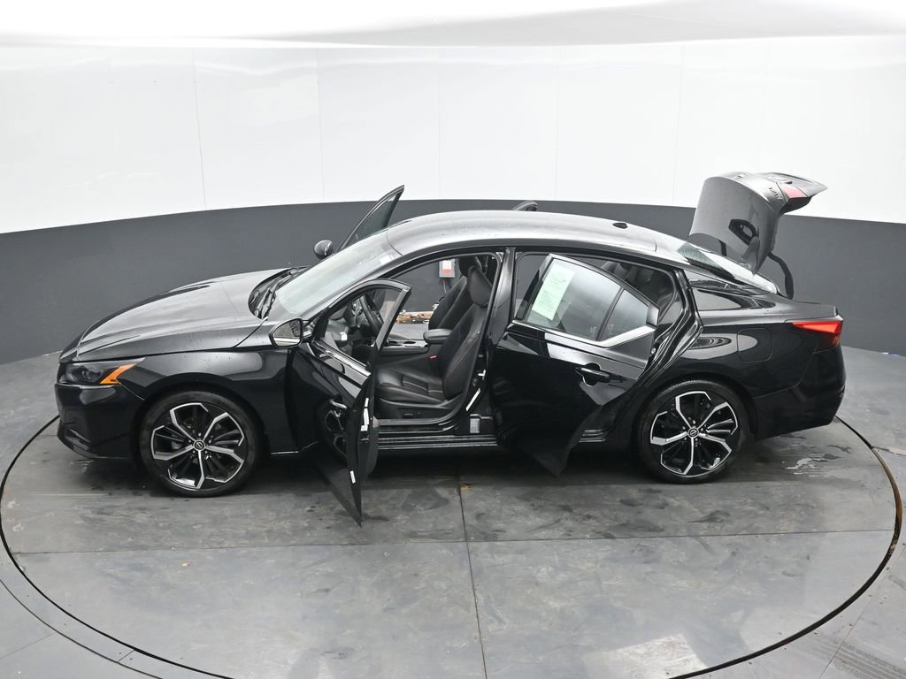 Used 2025 Nissan Altima 2.5 SR image 53