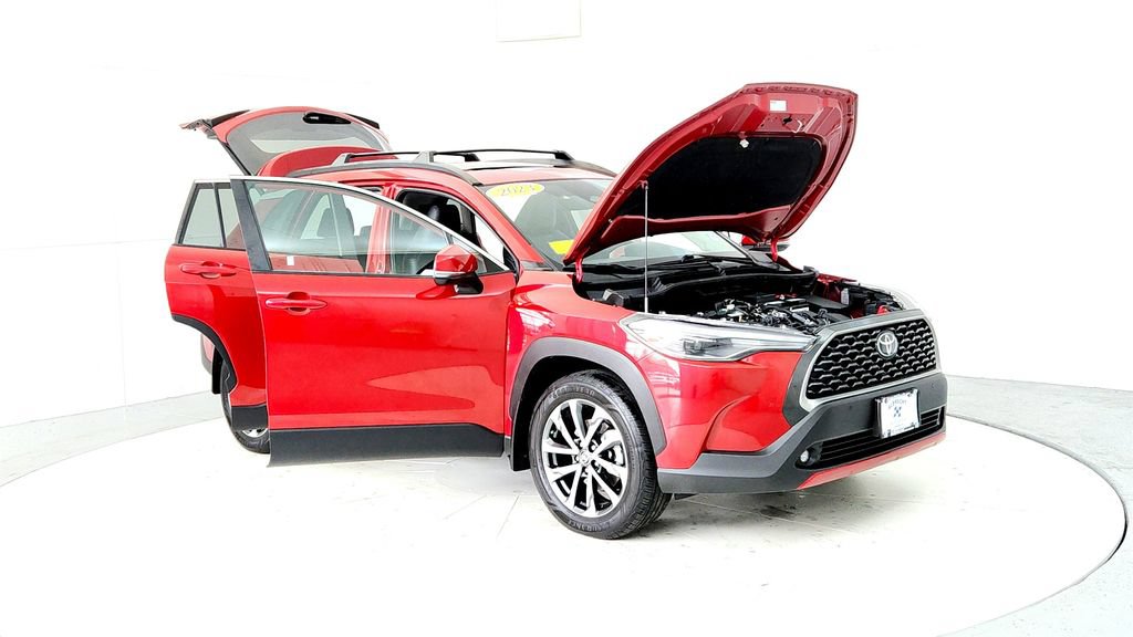 Certified 2023 Toyota Corolla Cross XLE w/ Convenience Package AWD/4WD image 12