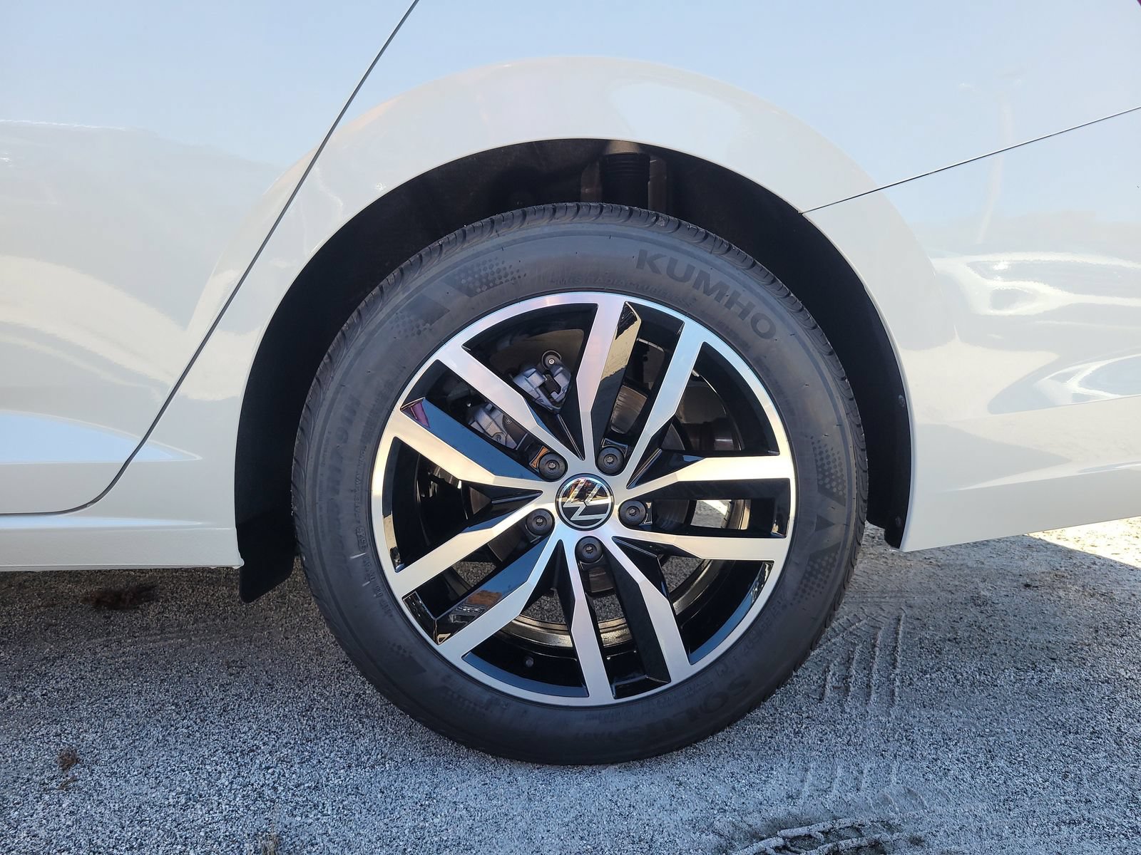 New 2026 Volkswagen Jetta SE FWD image 9