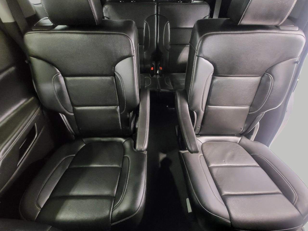 Used 2023 GMC Acadia SLT w/ Elevation Edition image 23