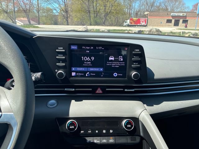 Used 2023 Hyundai Elantra SEL FWD image 18