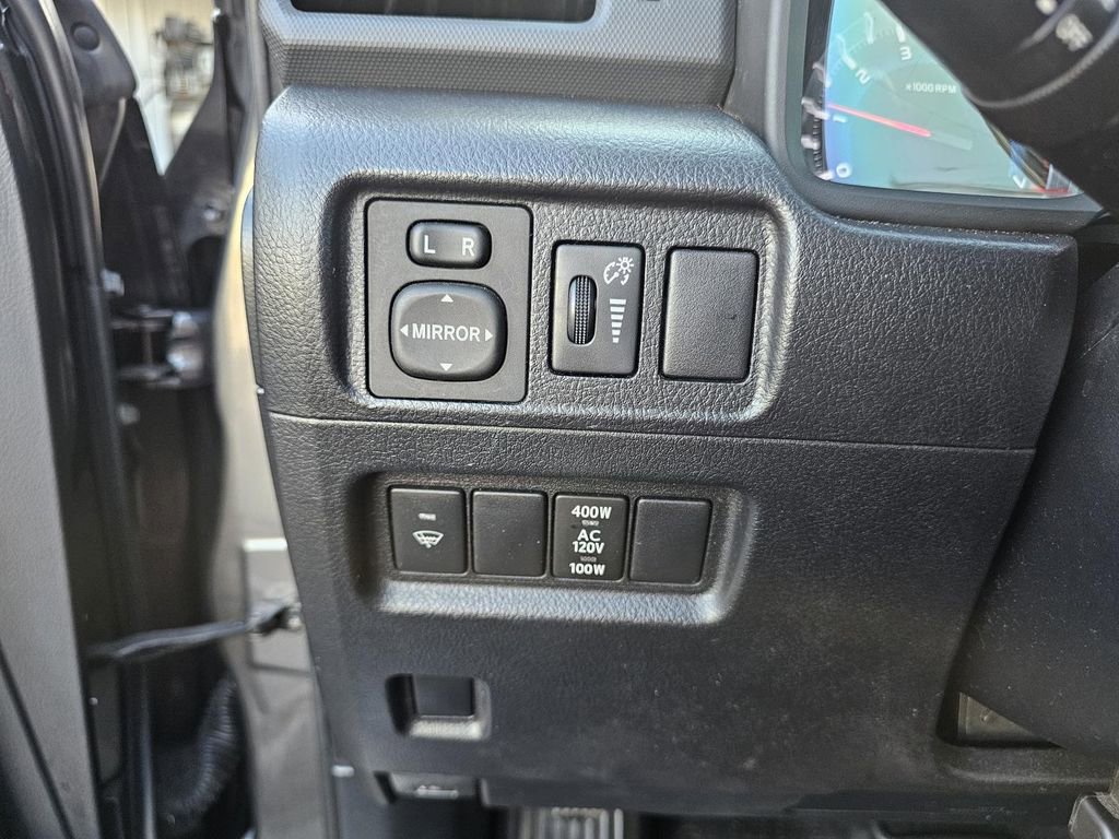 Used 2018 Toyota 4Runner SR5 Premium image 14