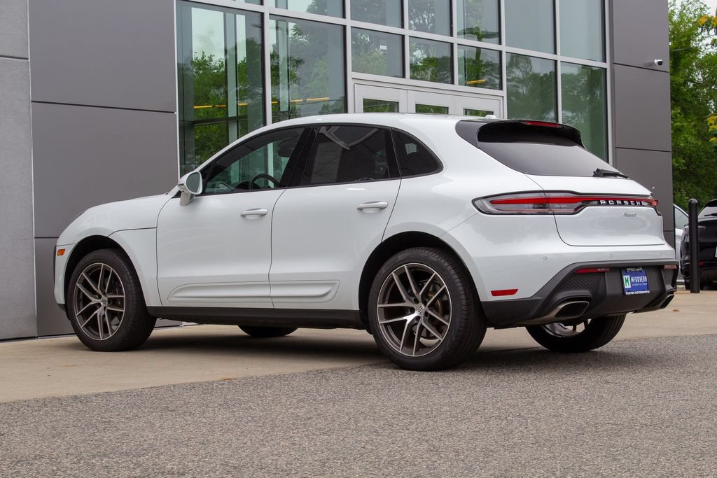 Used 2025 Porsche Macan AWD/4WD image 8
