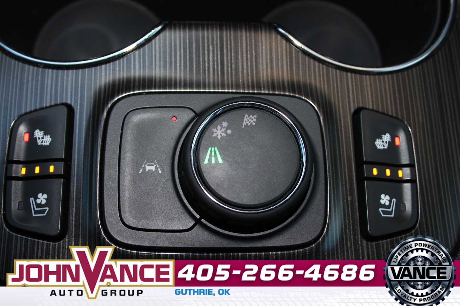 Used 2020 GMC Acadia SLT w/ Driver Alert Package II image 38