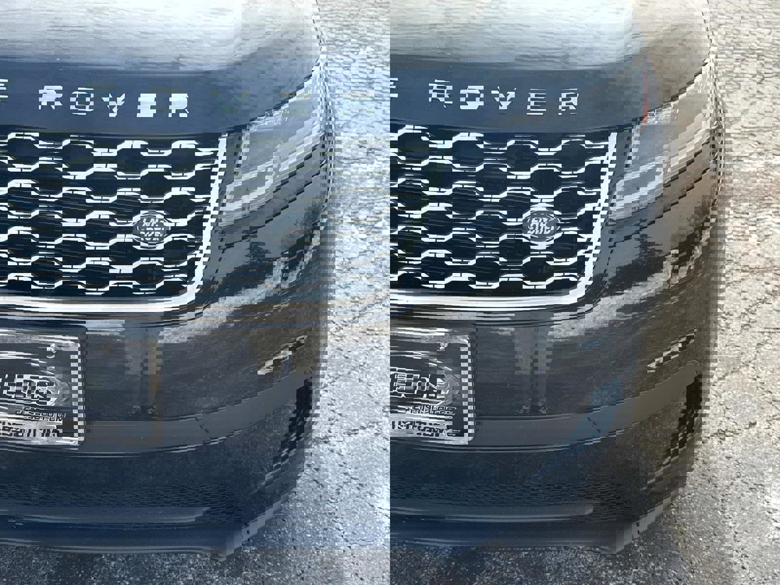 Used 2020 Land Rover Range Rover Velar S image 10