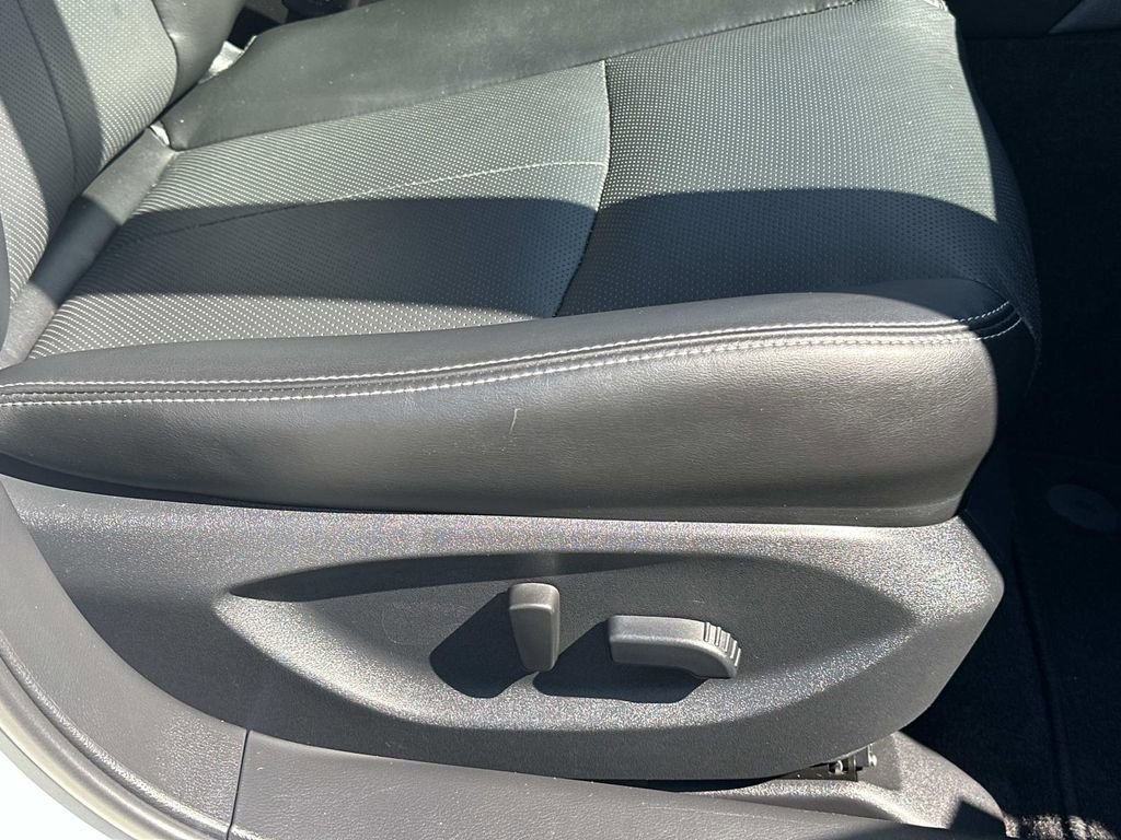 Used 2023 INFINITI Q50 Luxe w/ Cargo Package image 37