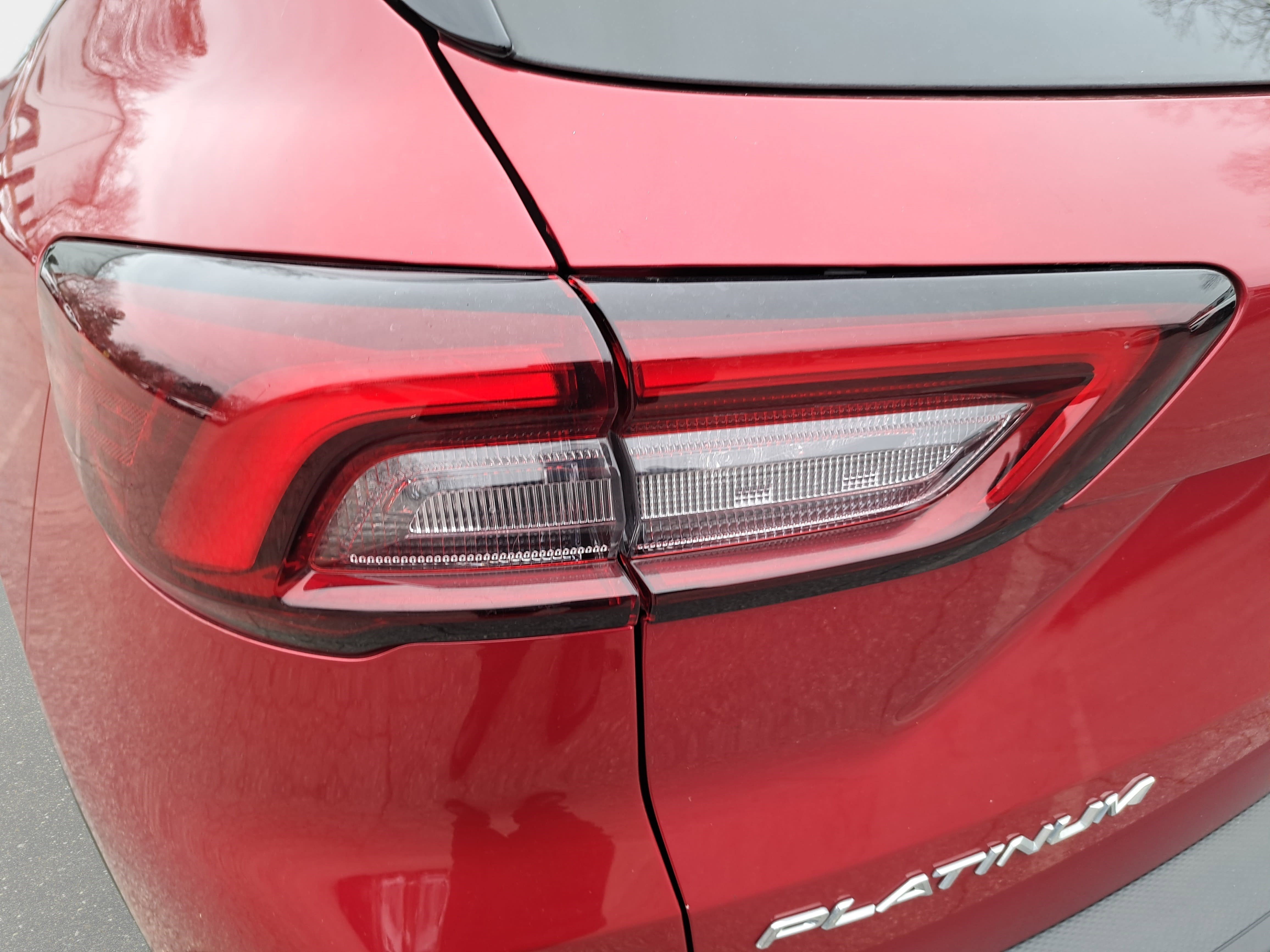 Used 2023 Ford Escape Platinum image 33