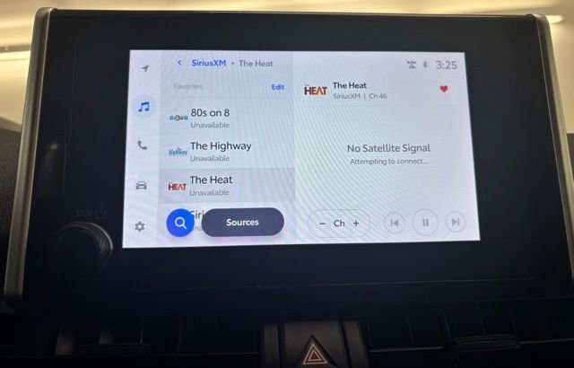 Used 2023 Toyota RAV4 LE image 28