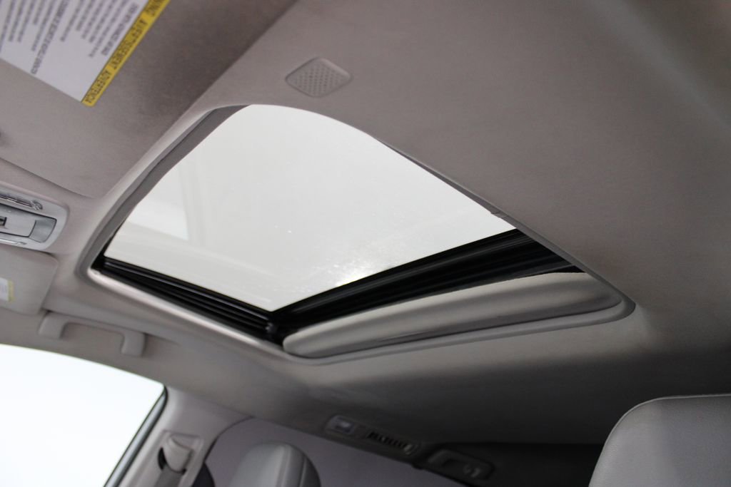 Used 2021 Toyota Sienna XLE image 37