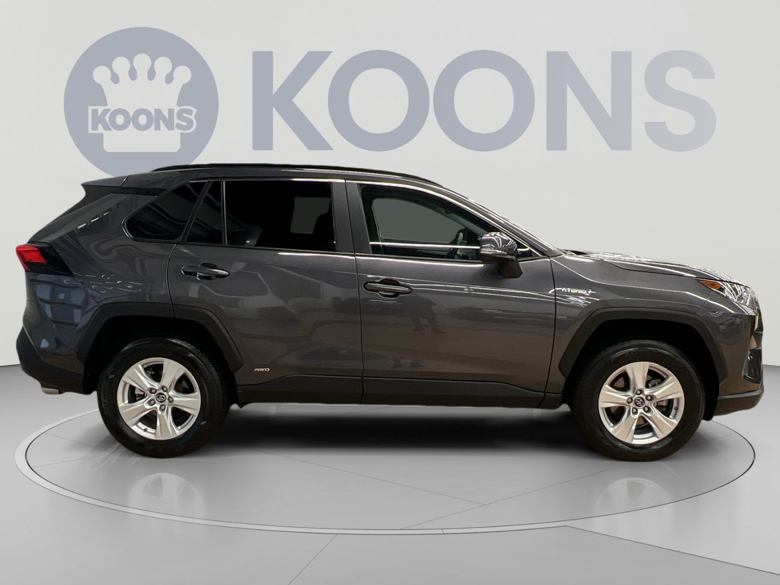 Used 2019 Toyota RAV4 XLE w/ Carpet Mat Package AWD/4WD image 5