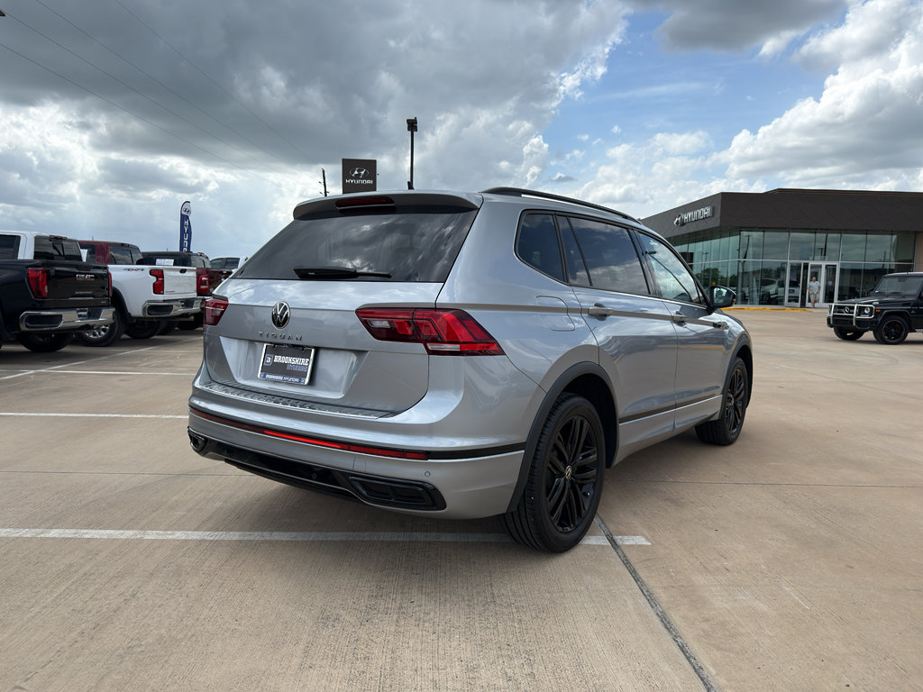 Used 2022 Volkswagen Tiguan SE R-Line FWD image 6