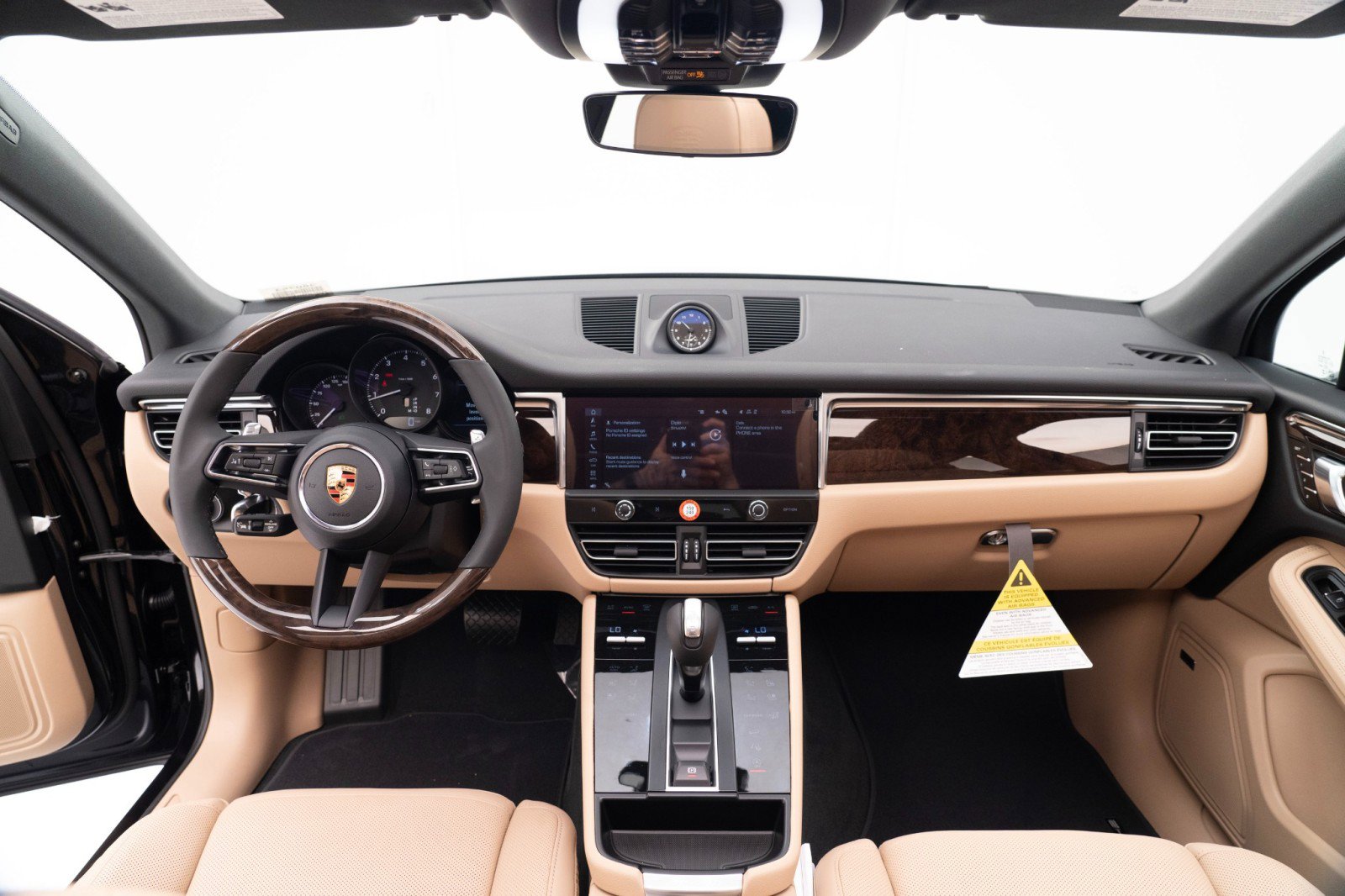 New 2026 Porsche Macan image 18