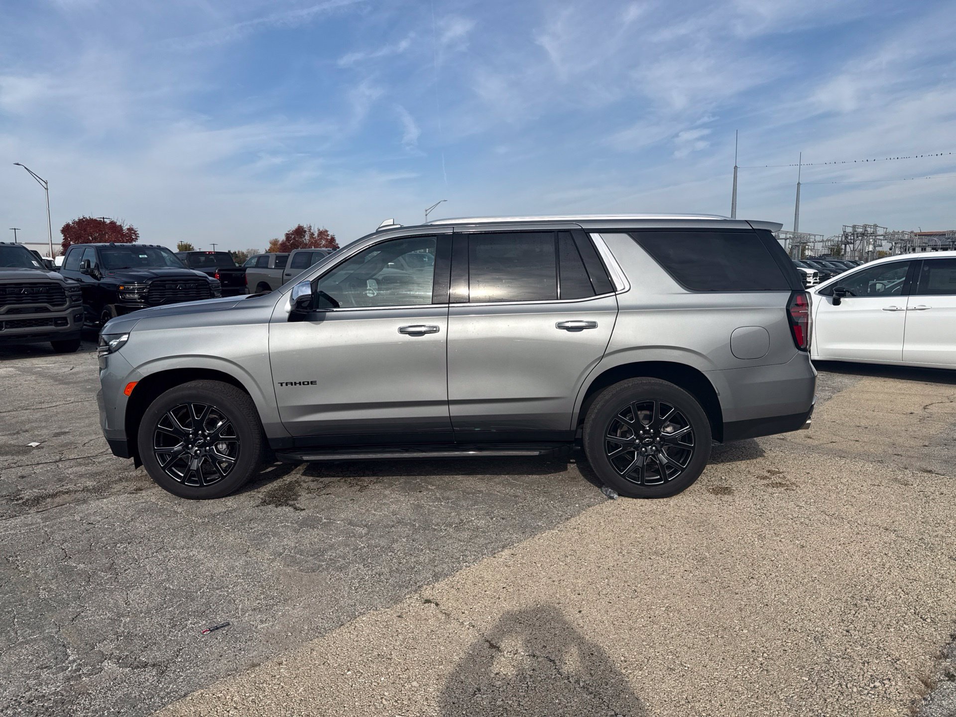 Used 2023 Chevrolet Tahoe Premier w/ Premium Package AWD/4WD image 9