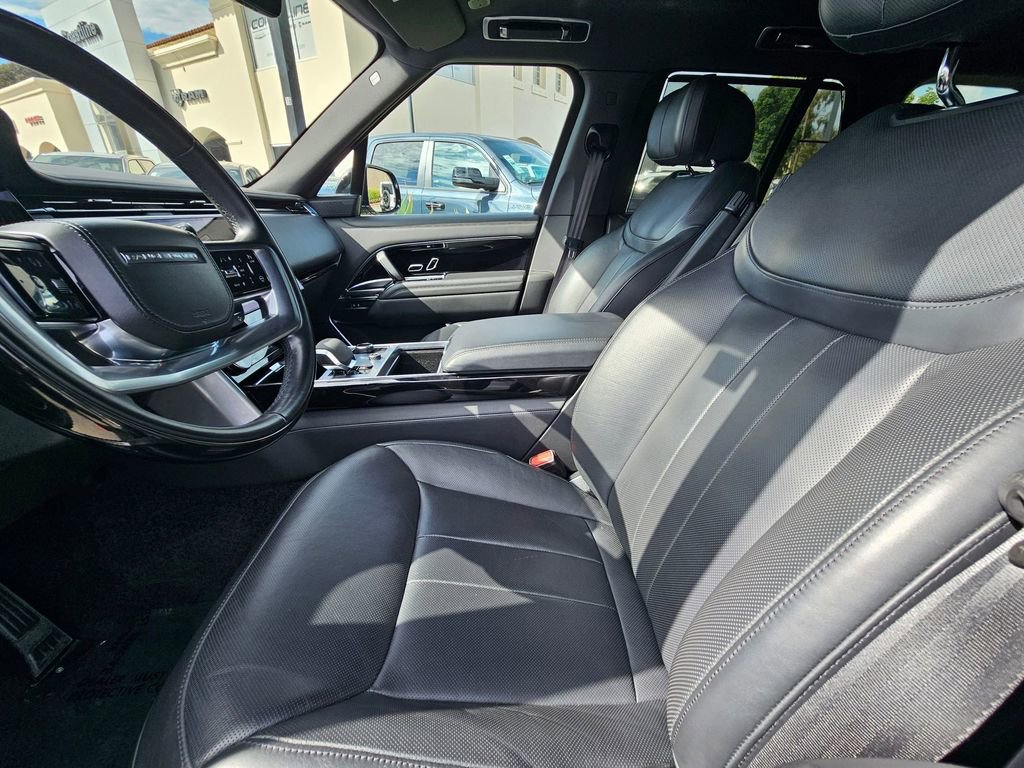 Used 2023 Land Rover Range Rover Autobiography AWD/4WD image 9