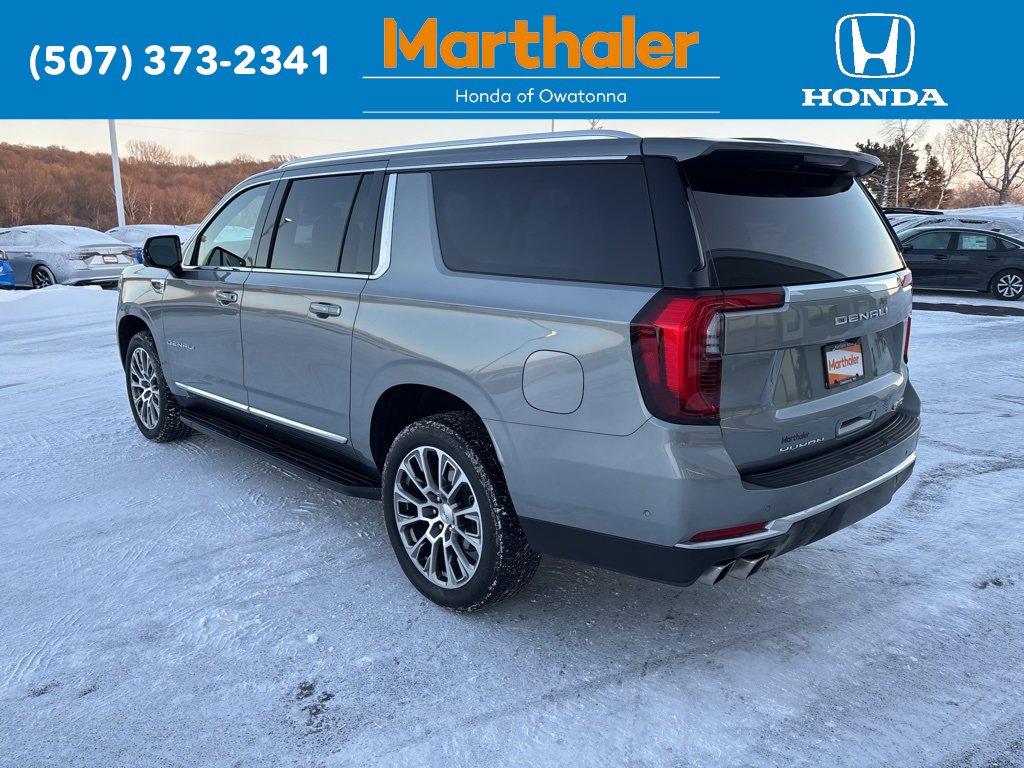 Used 2025 GMC Yukon XL Denali image 3