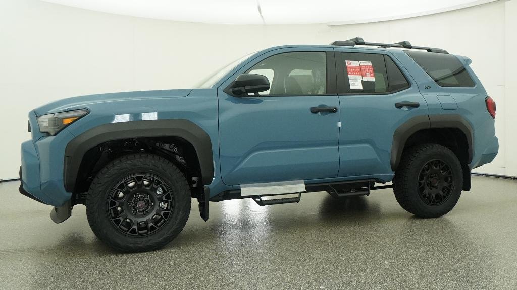 New 2026 Toyota 4Runner SR5 AWD/4WD image 4