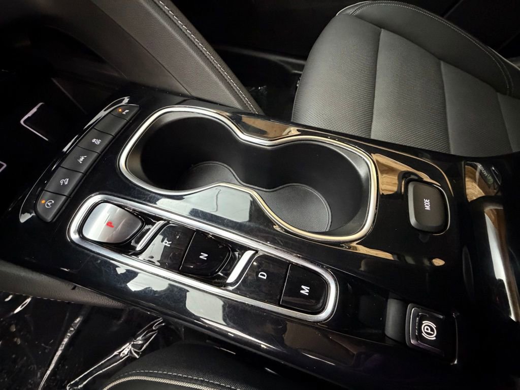 Used 2023 Buick Envision Essence image 18