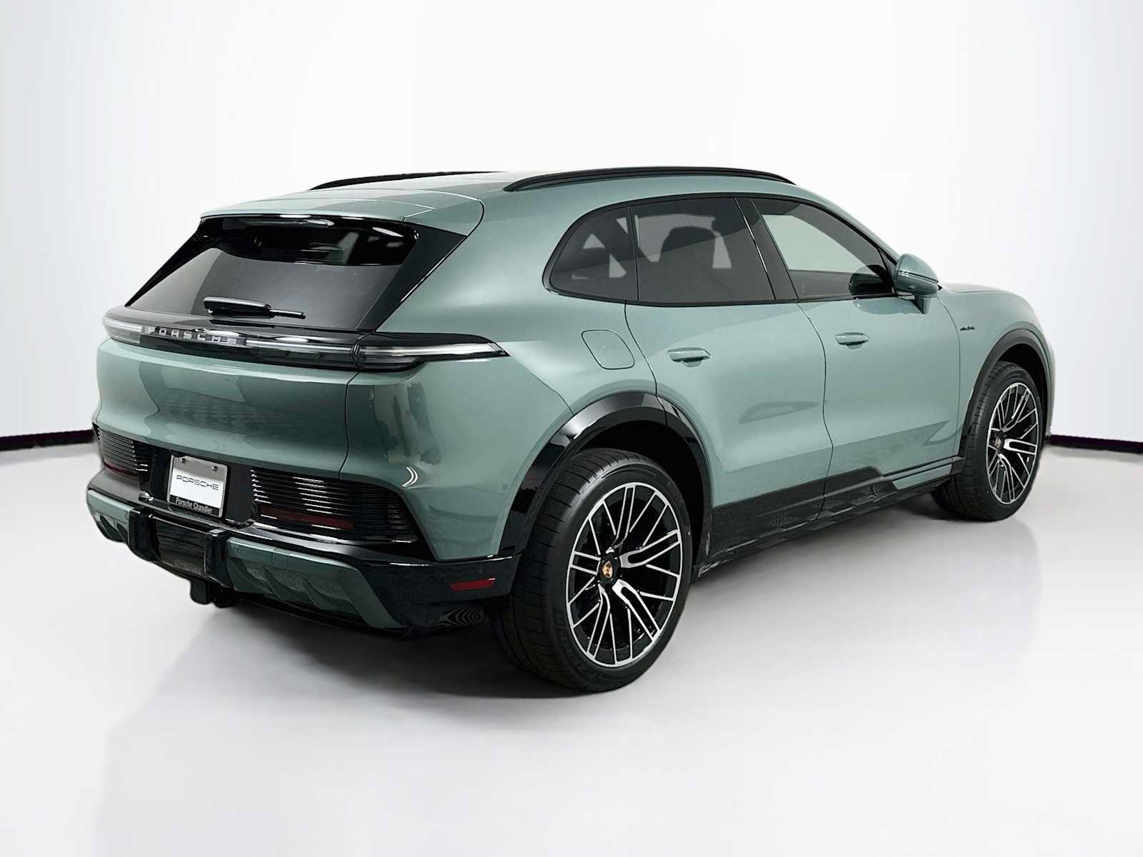 New 2026 Porsche Cayenne Electric AWD/4WD image 9