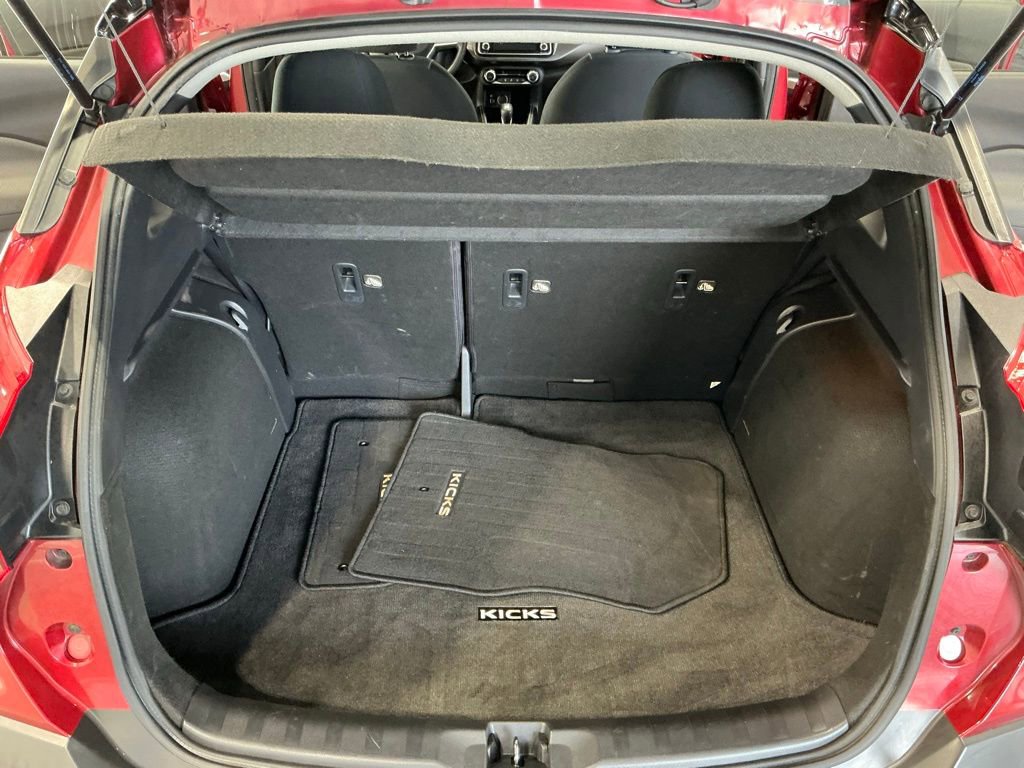 Used 2020 Nissan Kicks SV w/ Exterior Package image 15