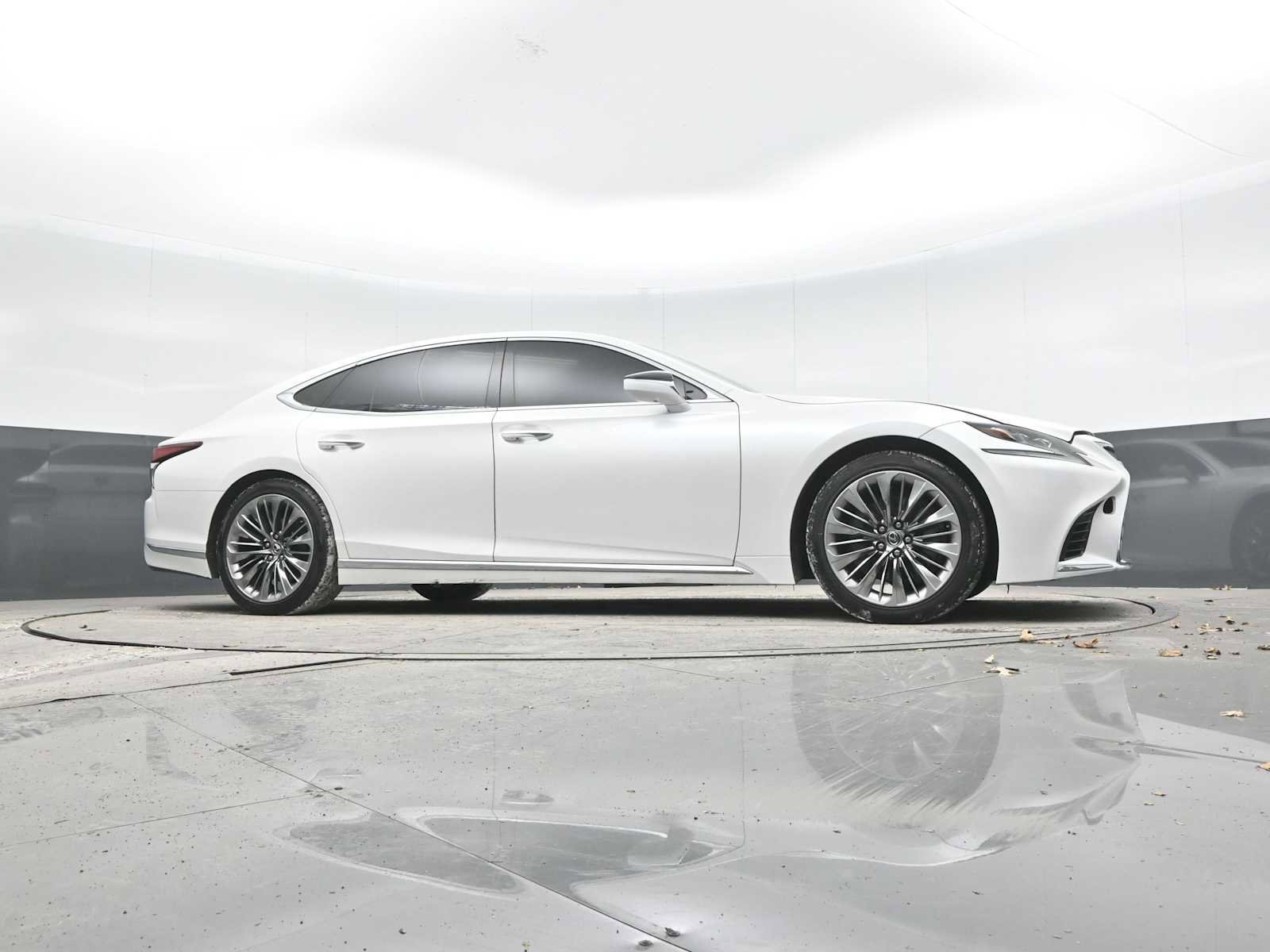 Used 2019 Lexus LS 500 w/ Interior Upgrade Package image 45