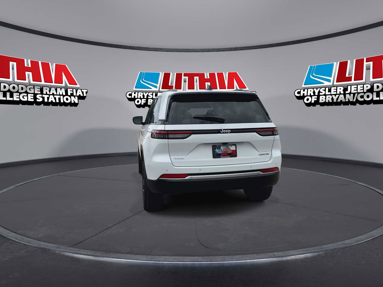 New 2026 Jeep Grand Cherokee Limited AWD/4WD image 7