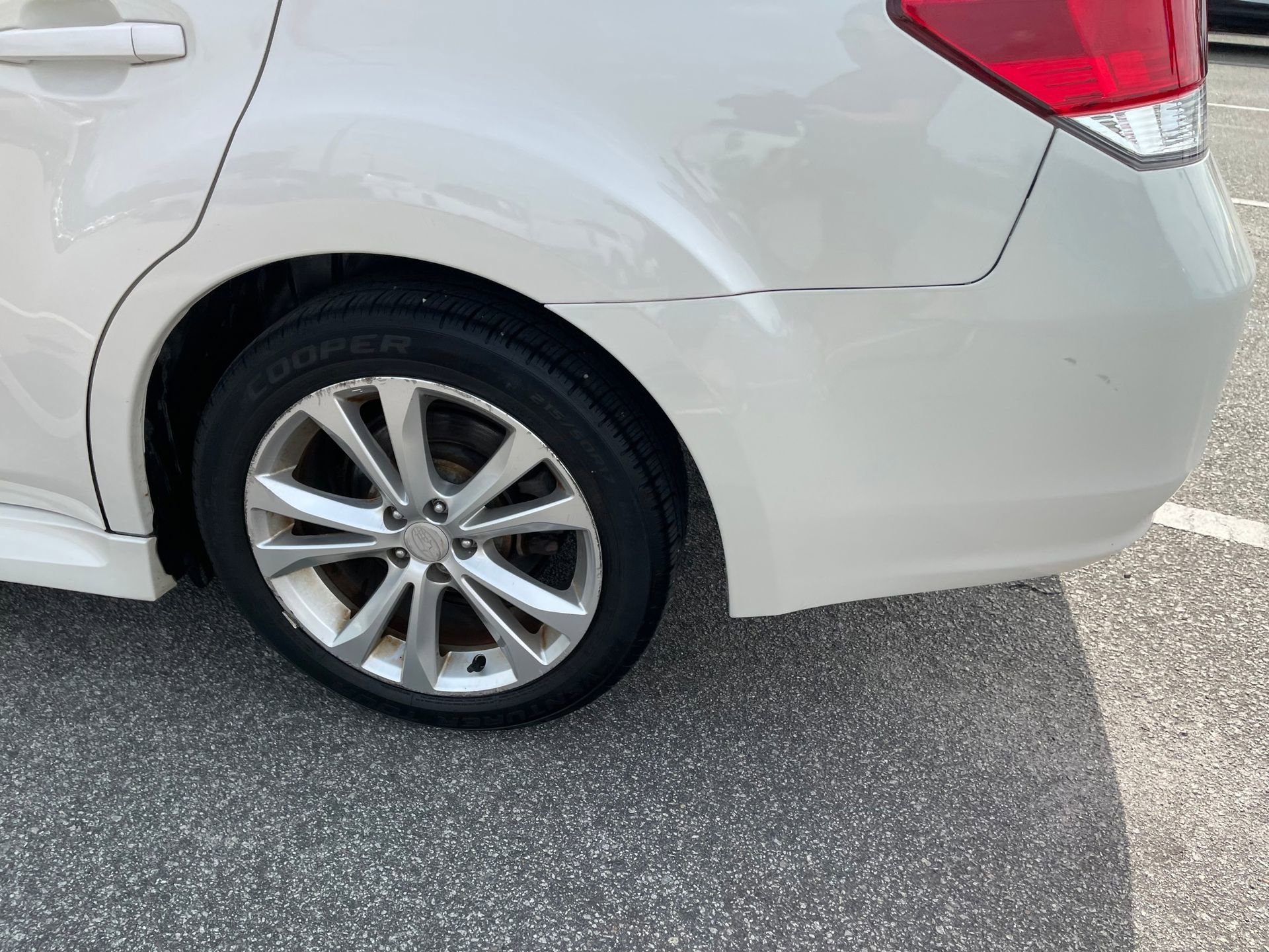 Used 2014 Subaru Legacy 2.5i Premium AWD/4WD image 8