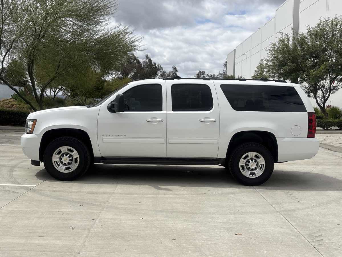 Used 2012 Chevrolet Suburban 2500 LS w/ Convenience Package 1 RWD image 6