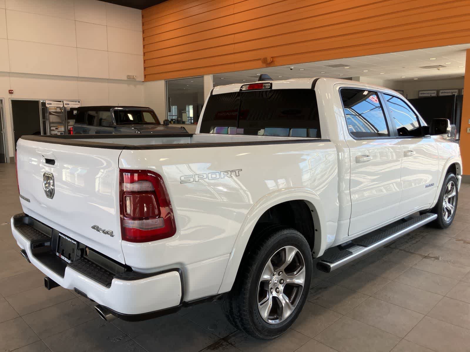 Used 2022 RAM 1500 Laramie AWD/4WD image 5