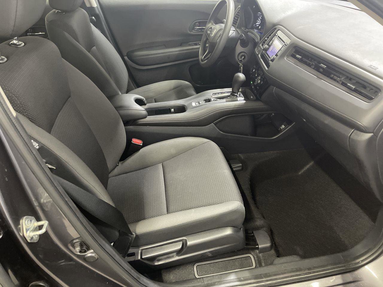 Certified 2021 Honda HR-V LX image 22