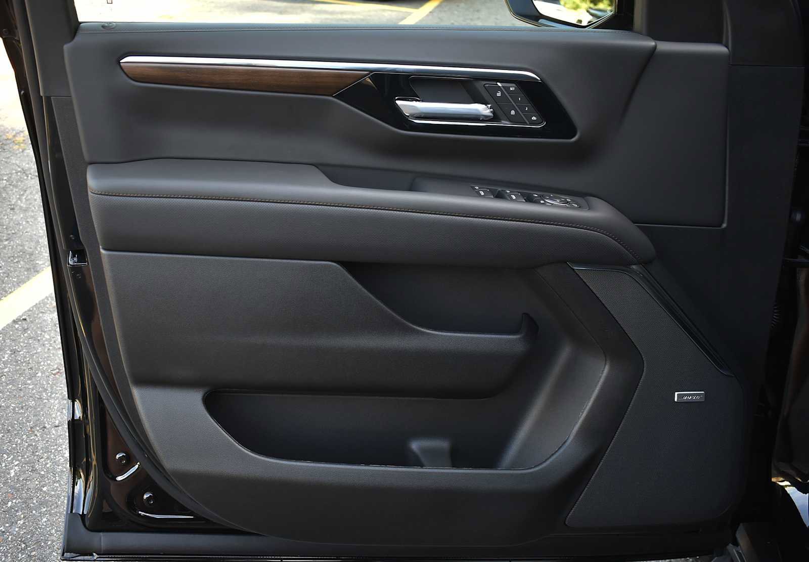 New 2025 Chevrolet Tahoe High Country w/ Sun And Tow Package image 26