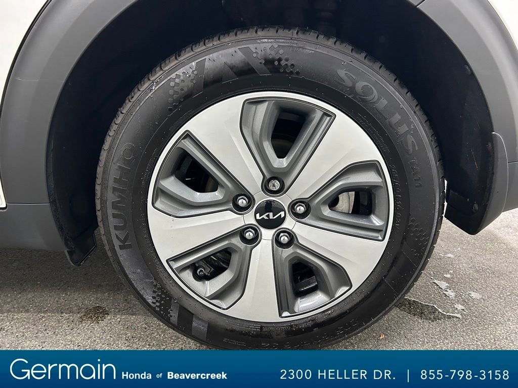 Used 2022 Kia Niro LX image 15