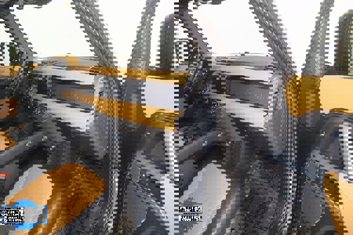 Used 2024 Land Rover Defender 110 X-Dynamic SE image 43