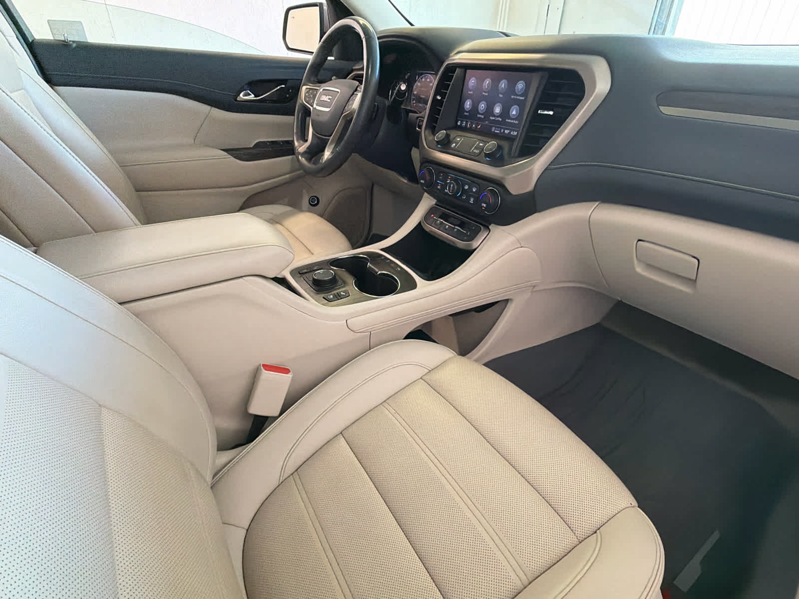 Used 2022 GMC Acadia Denali w/ LPO, Floor Liner Package FWD image 31