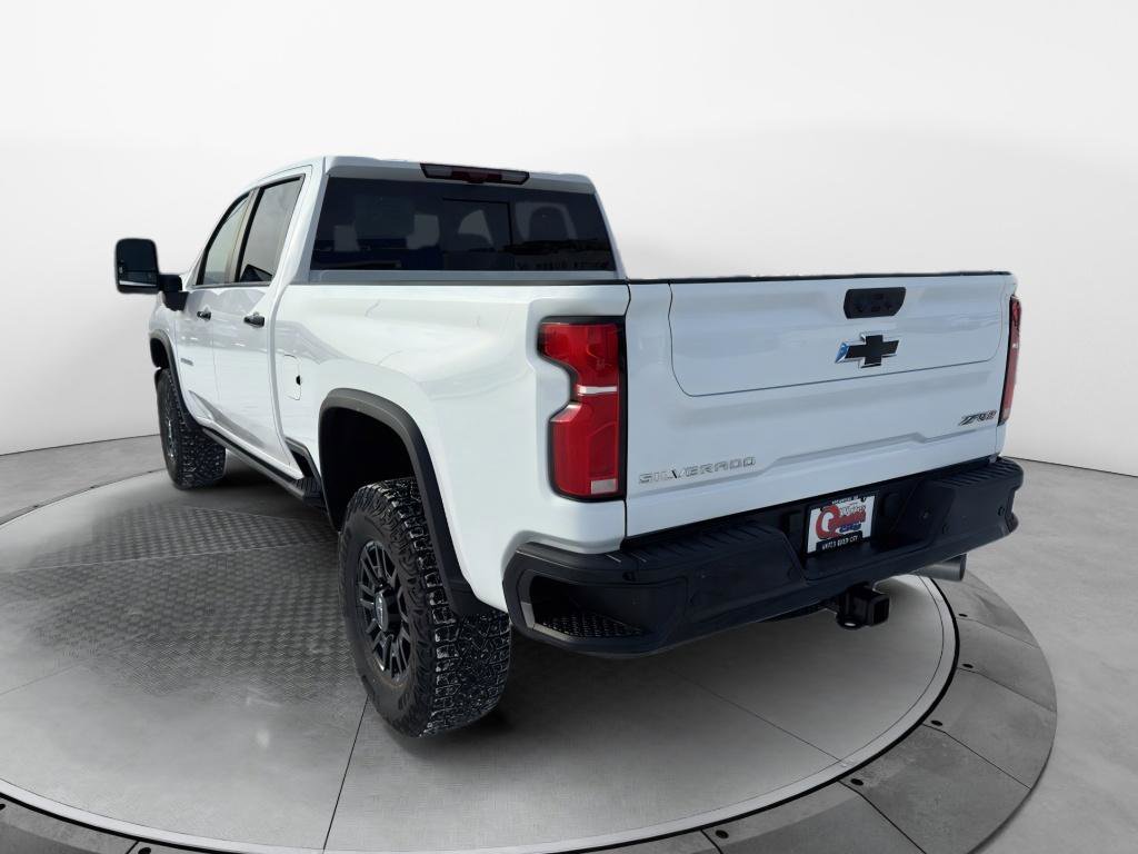 New 2026 Chevrolet Silverado 2500 ZR2 image 3