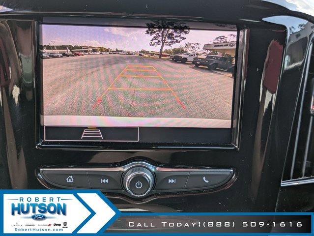 Used 2022 Chevrolet Traverse LT image 27