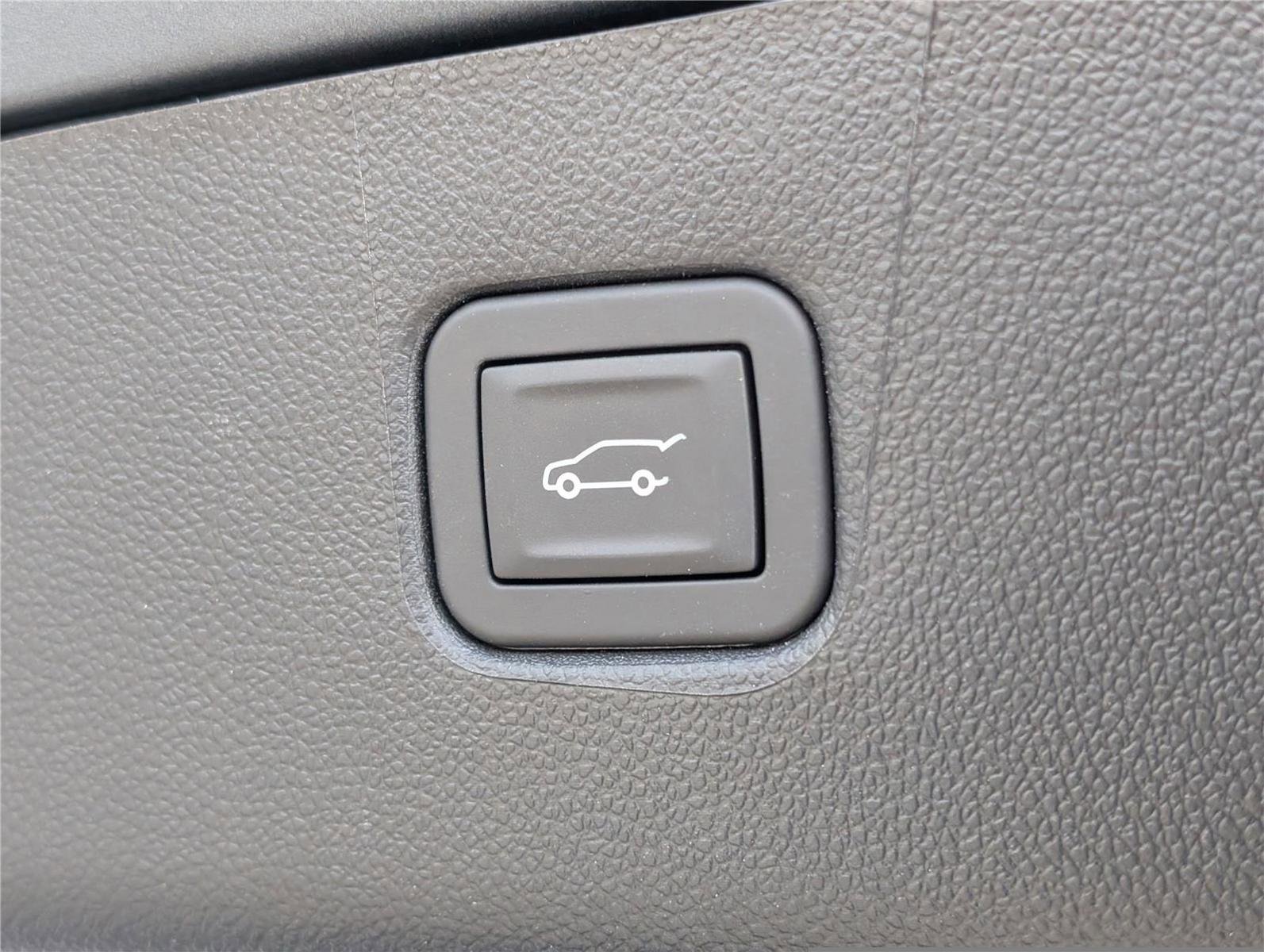 New 2026 Chevrolet Blazer LT w/ Convenience Package image 9