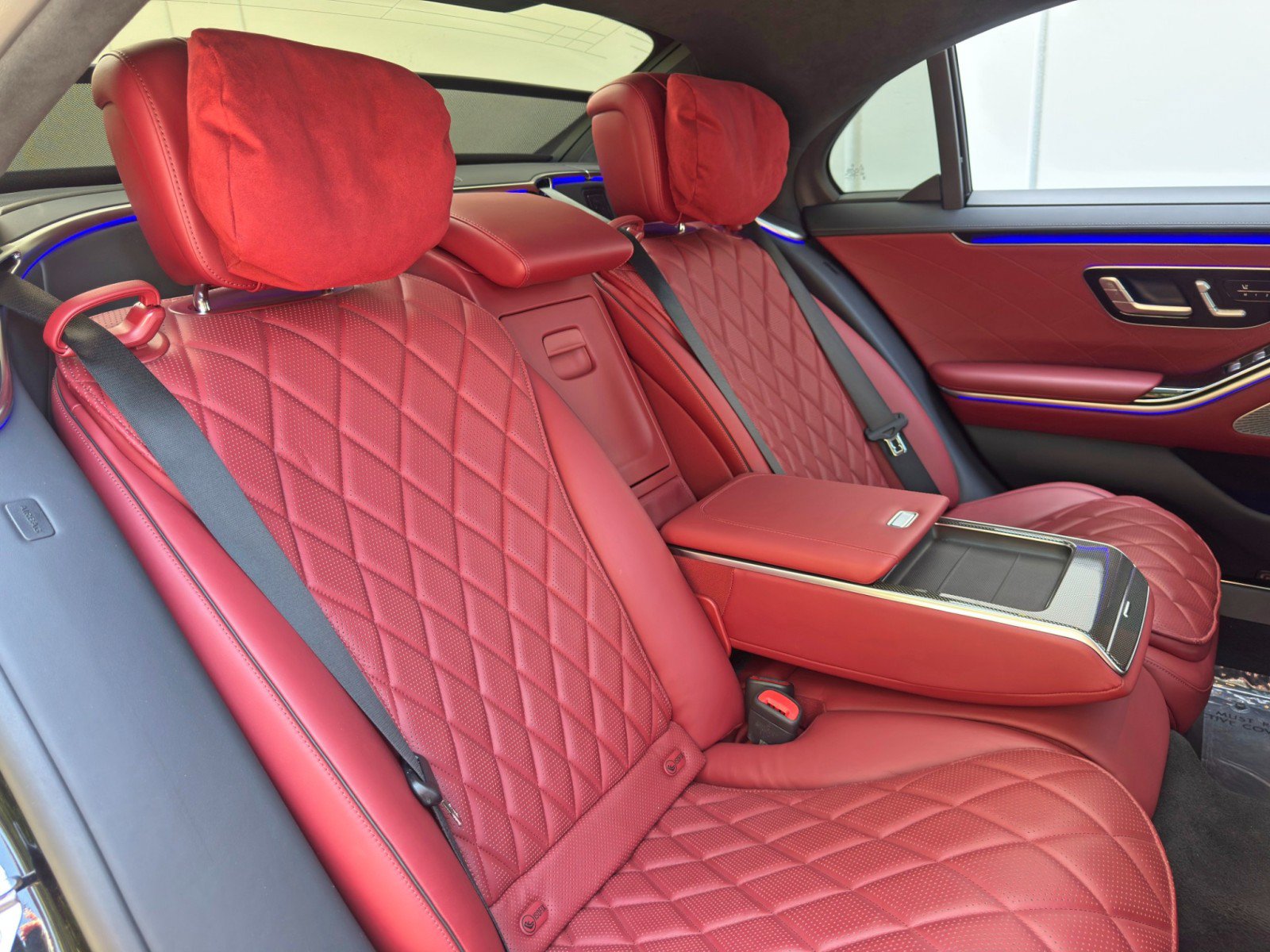 Used 2023 Mercedes-Benz S 580 4MATIC Sedan image 48