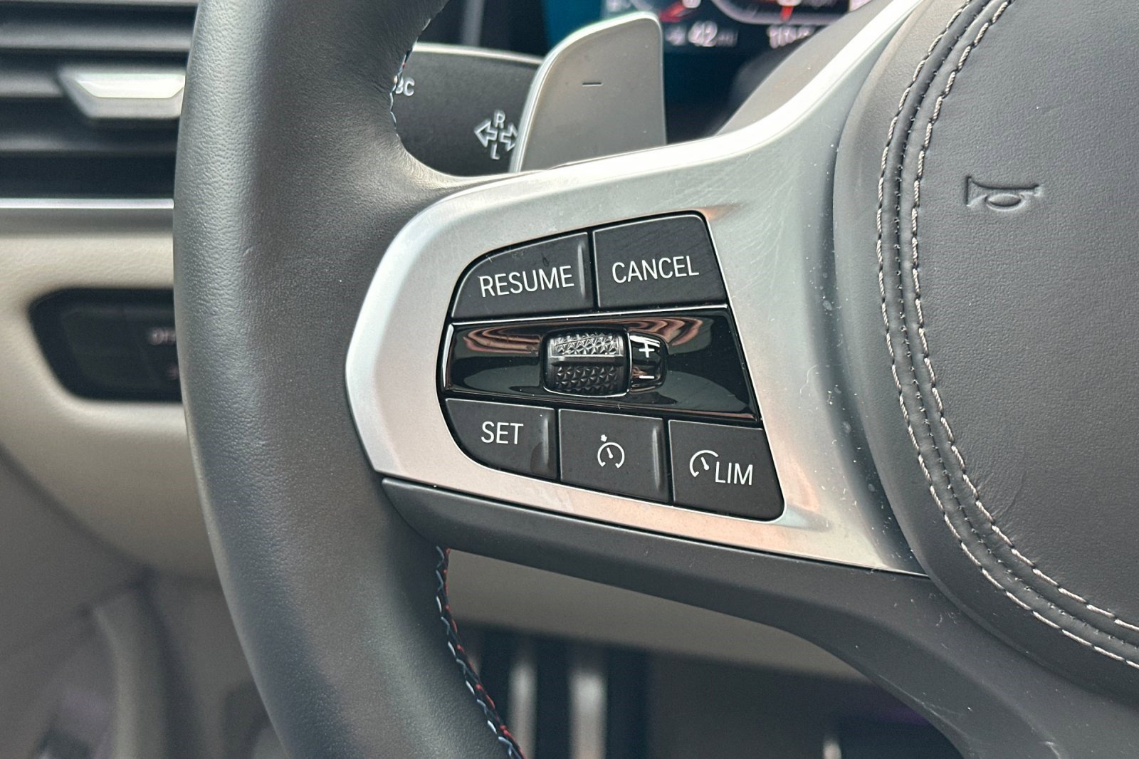 Certified 2025 BMW M850i xDrive w/ M Sport Professional Package image 30