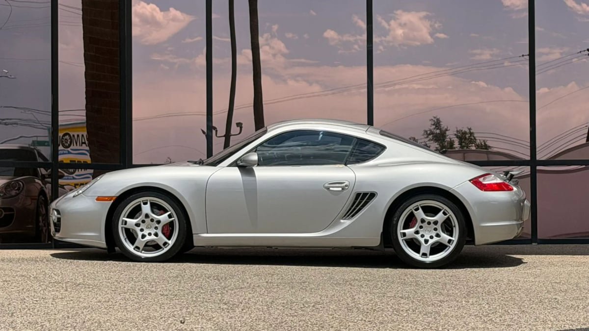 Used 2007 Porsche Cayman S RWD image 6