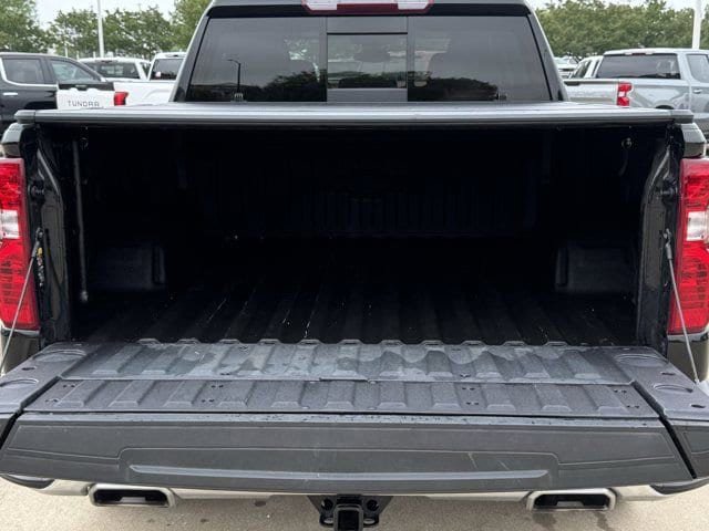 Used 2024 Chevrolet Silverado 1500 LT AWD/4WD image 32