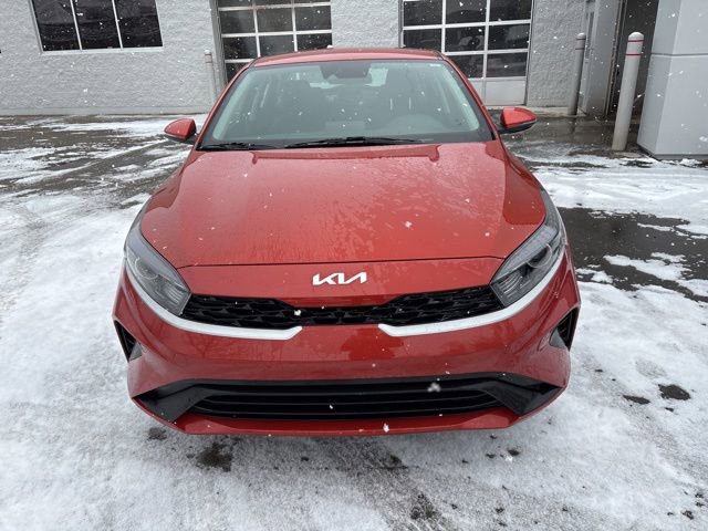 Used 2024 Kia Forte LXS w/ LXS Technology Package image 2